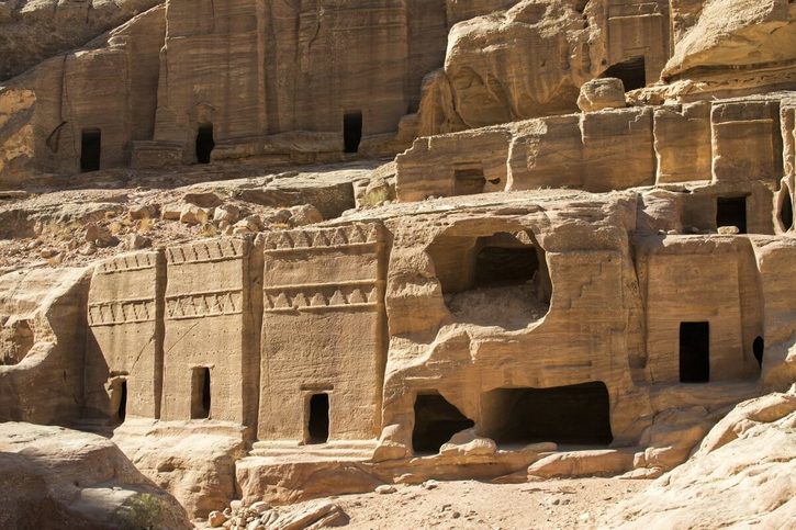 Aqaba - Skalní město Petra, Skalní hrobky a fasády